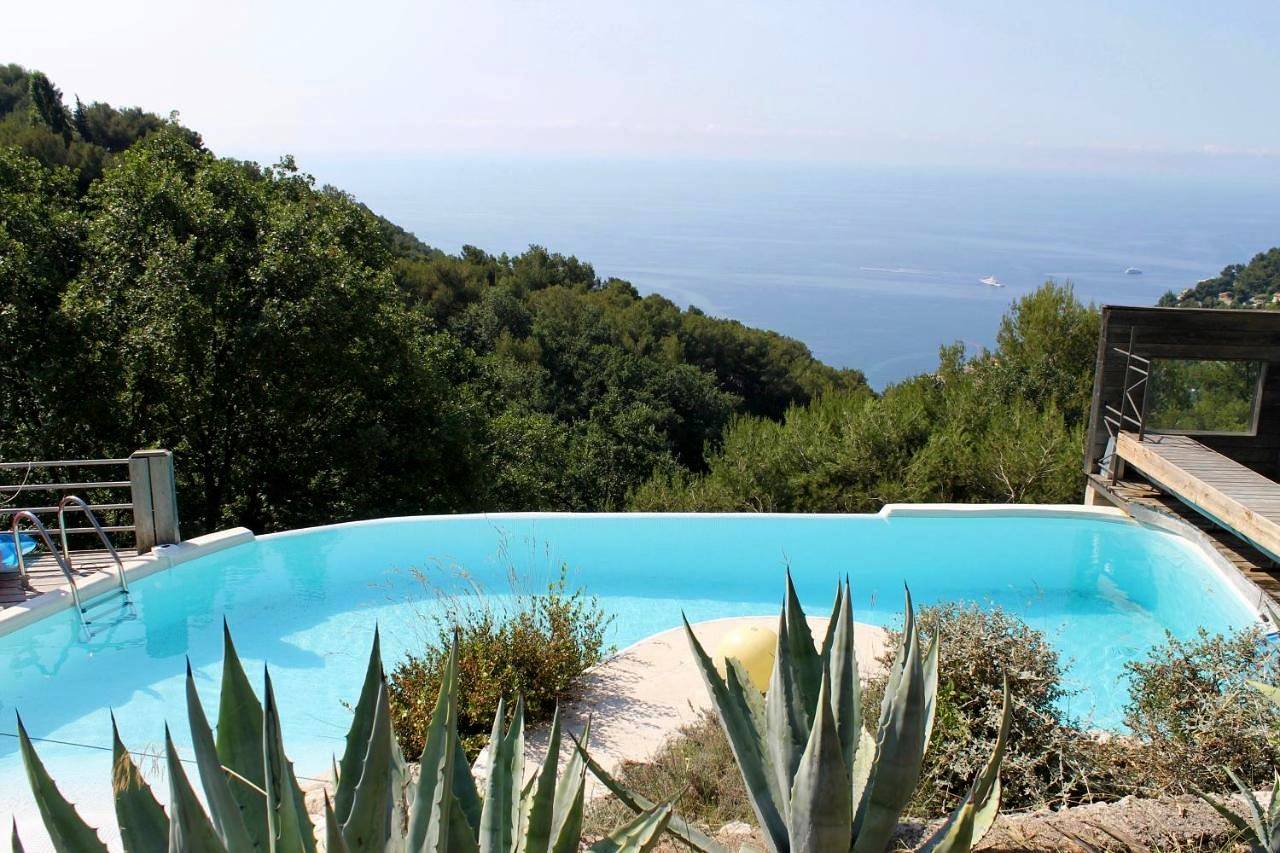 Spacious Dream Villa near Monaco in Roquebrune-Cap-Martin, Côte méditerranéenne (France)