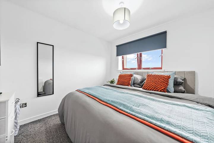 Ganze Wohnung, 3 bed Modern Apartment near Glasgow city Centre,Glasgow airport and Loch Lomond in West Dunbartonshire