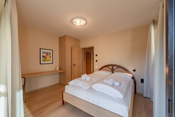 Ferienwohnung für 4 Personen, mit Balkon und Terrasse sowie Seeblick in Kaltern an der Weinstraße - 3