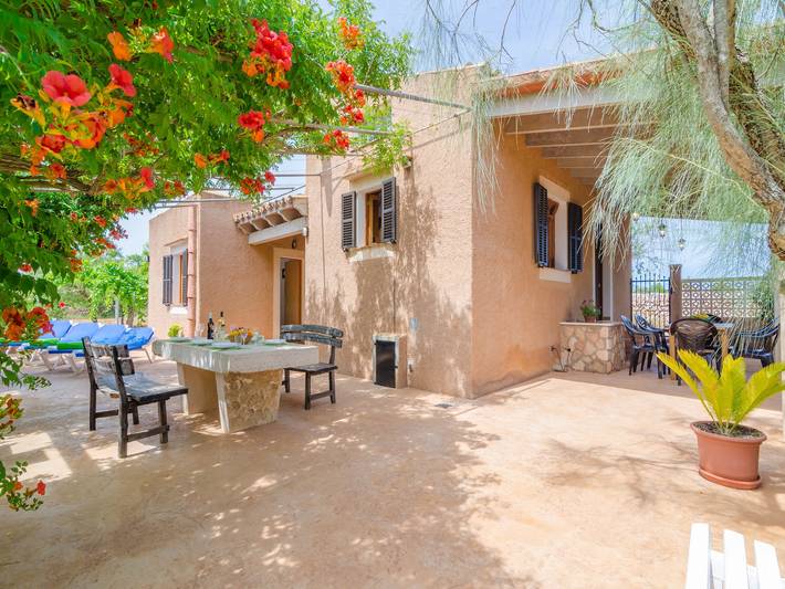 Ferienwohnung für 6 Personen, mit Terrasse und Garten in Cala Mondrago