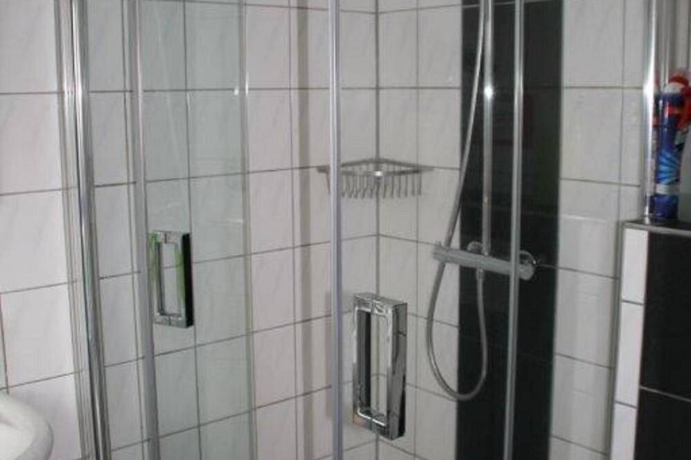 Ganze Wohnung, Ferienwohnung Schneider - Ferienwohnung im Grünen in Niederweimar, Weimar (Lahn)