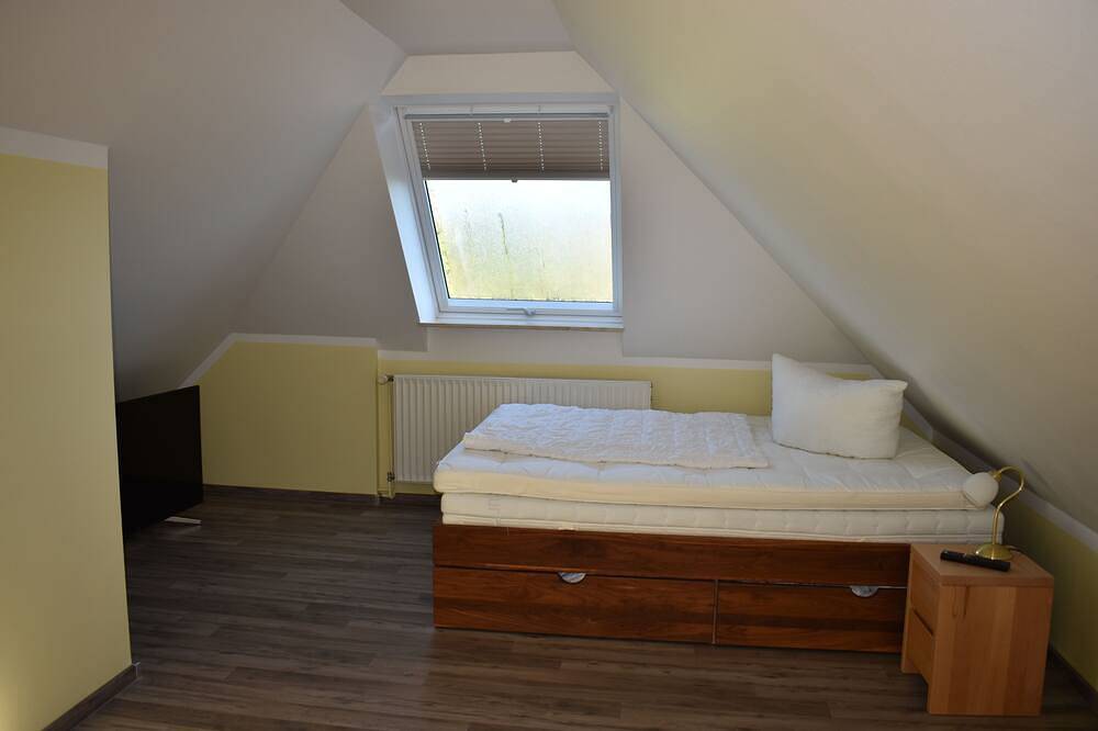 Ganze Wohnung, Haus zum Strand \"Muschel\" inmitten schöner Natur unweit vom Strand in Barendorf in Barendorf, Dassow