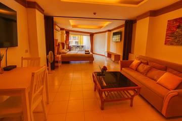 Vacation Apartment for 4 Guests in Patong Beach, Phuket Province, Picture 1