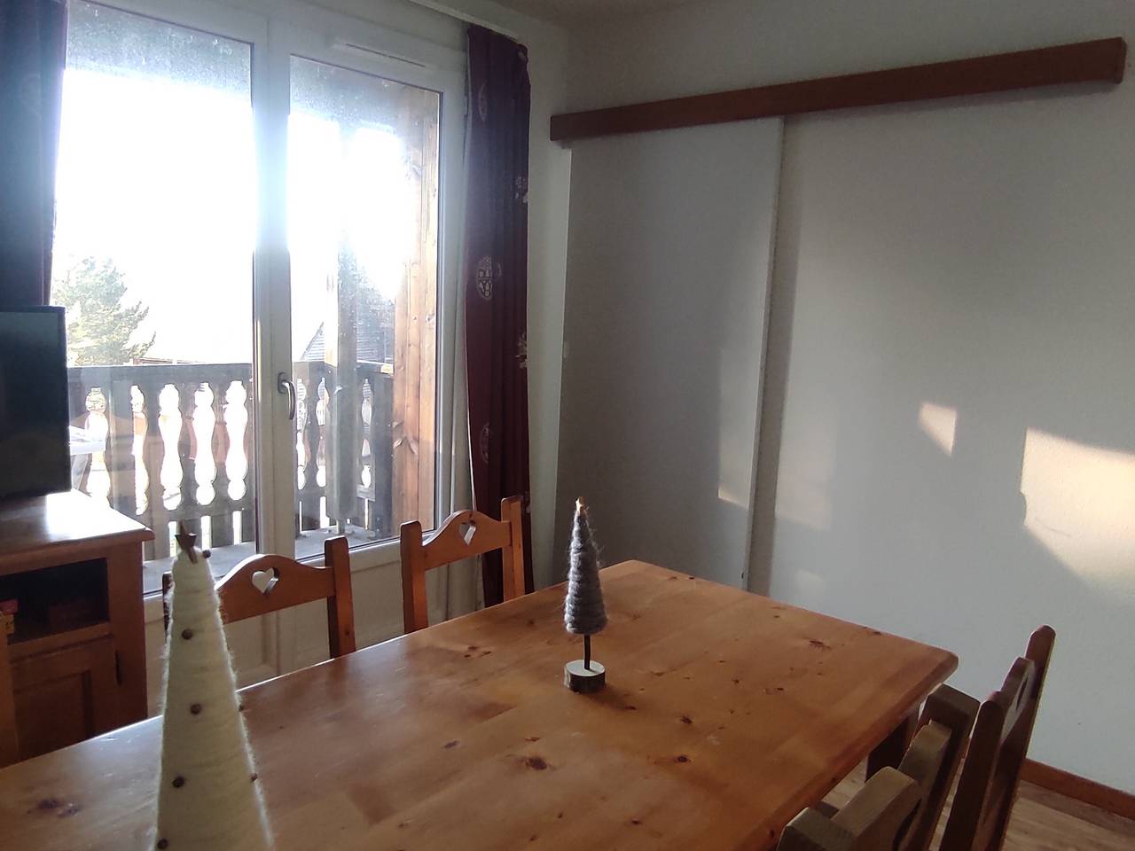 Appartement entier, Appartement 5 Pers. avec Piscine à Super-Besse in Super Besse, Besse-et-Saint-Anastaise