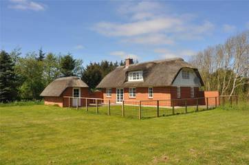 Ferienhaus für 6 Personen, mit Whirlpool und Garten sowie Sauna und Terrasse, mit Haustier in Vedersø Klit