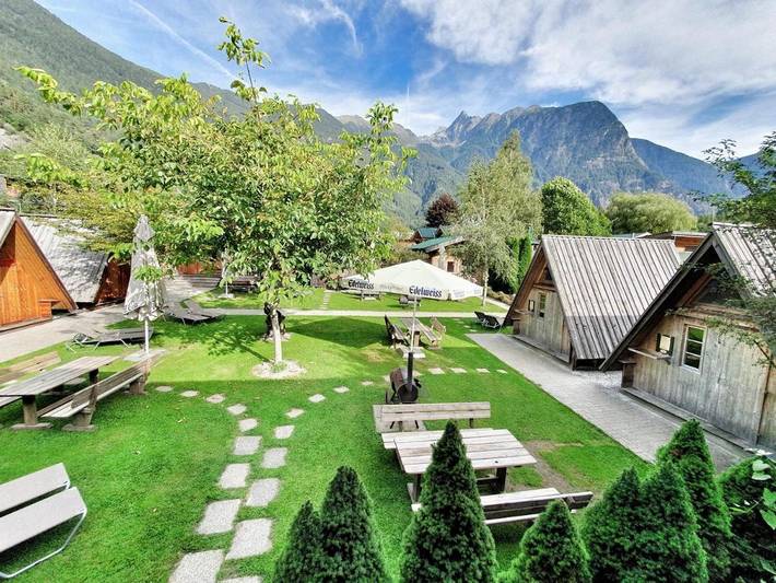 Ferienpark für 4 Personen, mit Terrasse und Garten sowie Sauna und Ausblick in Tirol