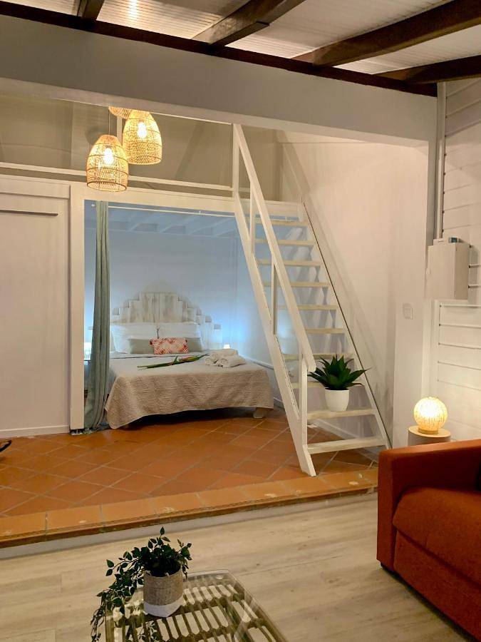 Appartement de vacances pour 6 personnes, avec piscine ainsi que jardin et terrasse