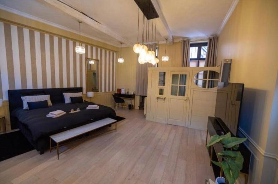 La suite Isabelle de Luxembourg & Spa in Béthune, Région de Béthune