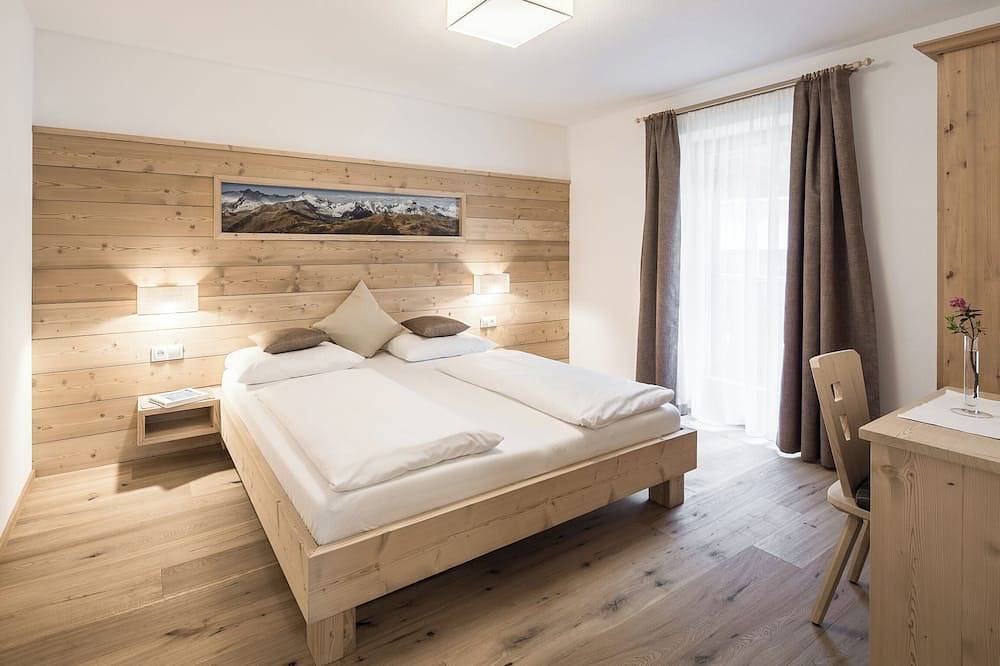 Ganze Wohnung, Residence Lärchwiese Appartement Nr 1 mit Blick auf die Berge in San Giacomo, Ahrntal