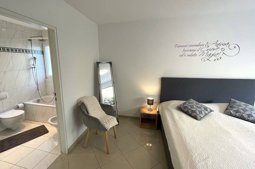 Entire apartment, Luxurious vacation apartment in Ascona: your lakeside retreat! in Ascona, Ticino Alps and Verbano