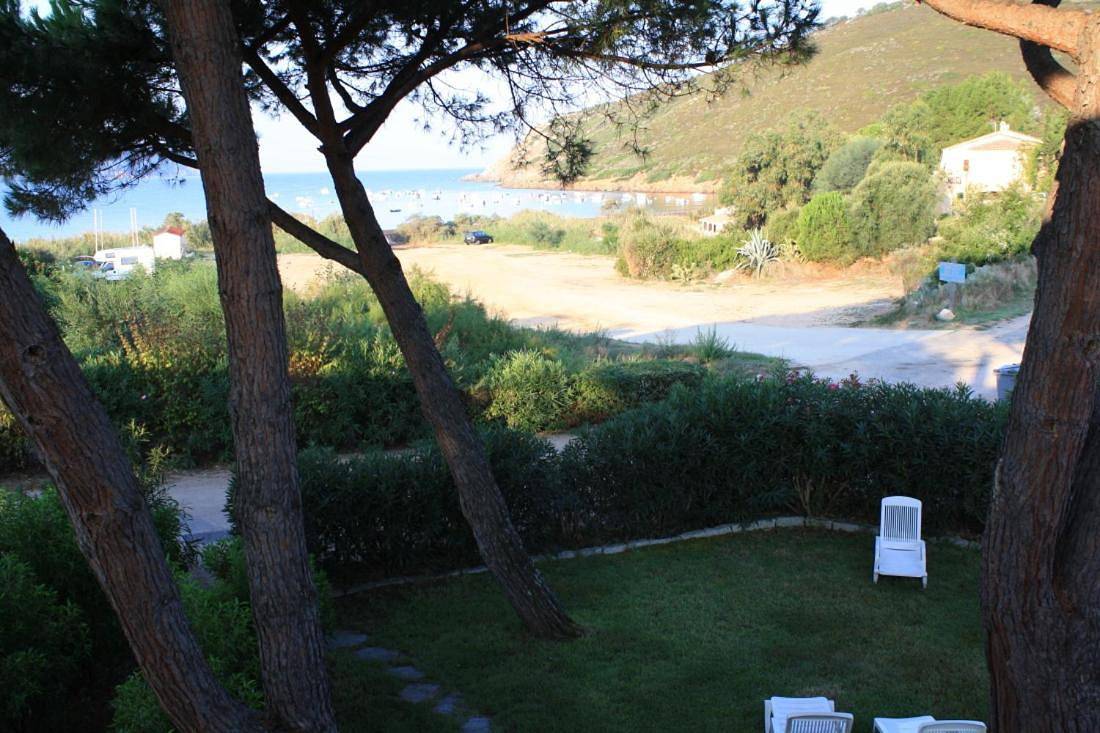 Maison de plage pour 10 personnes de 4 chambres front de mer Corse-du-Sud in Appietto, Golfe de Sagone