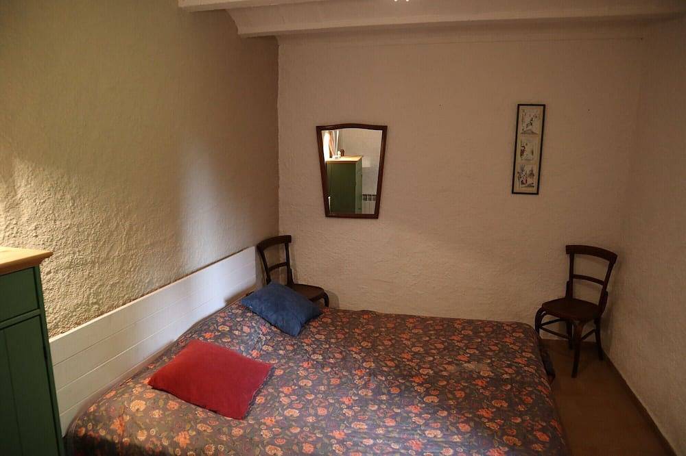 Casa Rural 6-8 p, con piscina comunitaria climatizada (S Sta a P. Dicbre.) in Riudaura, Garrotxa