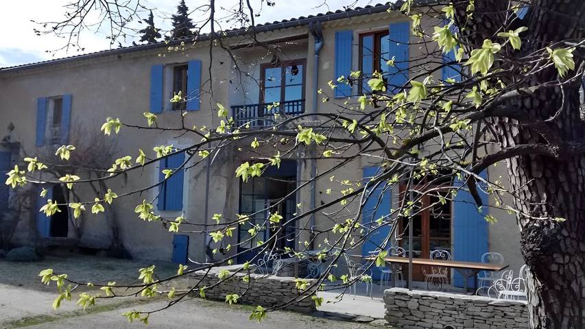 Gîte pour 3 personnes, avec Terrasse et Jardin dans le Vaucluse - 3