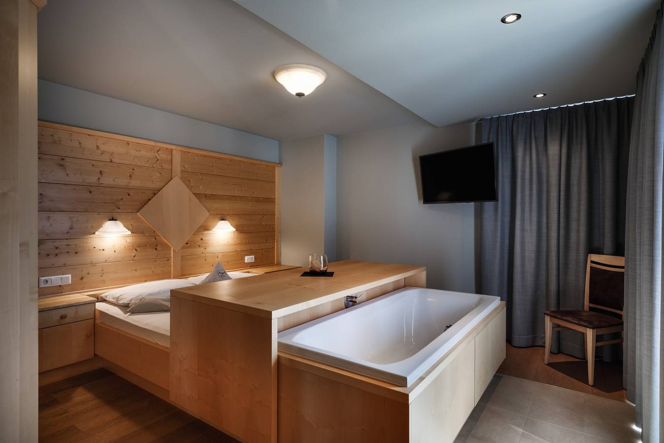 Ganze Wohnung, Apartment 'Sonnenaufgang 3' mit Bergblick, gemeinsamer Terrasse und Wlan in Burgeis, Mals