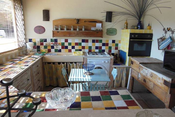 Gîte pour 4 personnes, avec jardin et piscine à Puget - 2