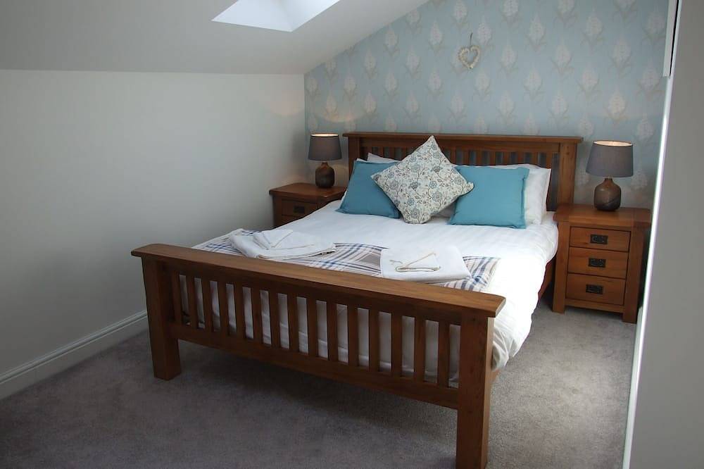 Beautifully furnished, comfortable holiday cottage close to a huge sandy beach. in Great Yarmouth, The Broads