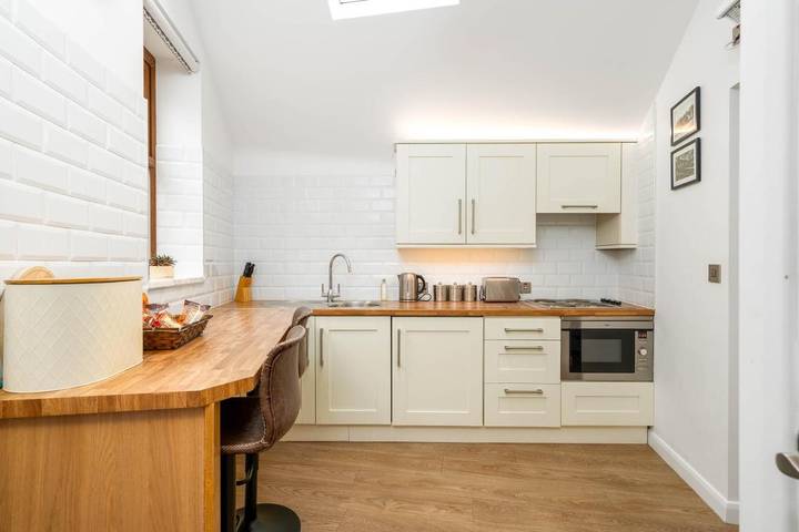 Location de vacances pour 2 personnes, avec jardin et terrasse à Glossop - 4