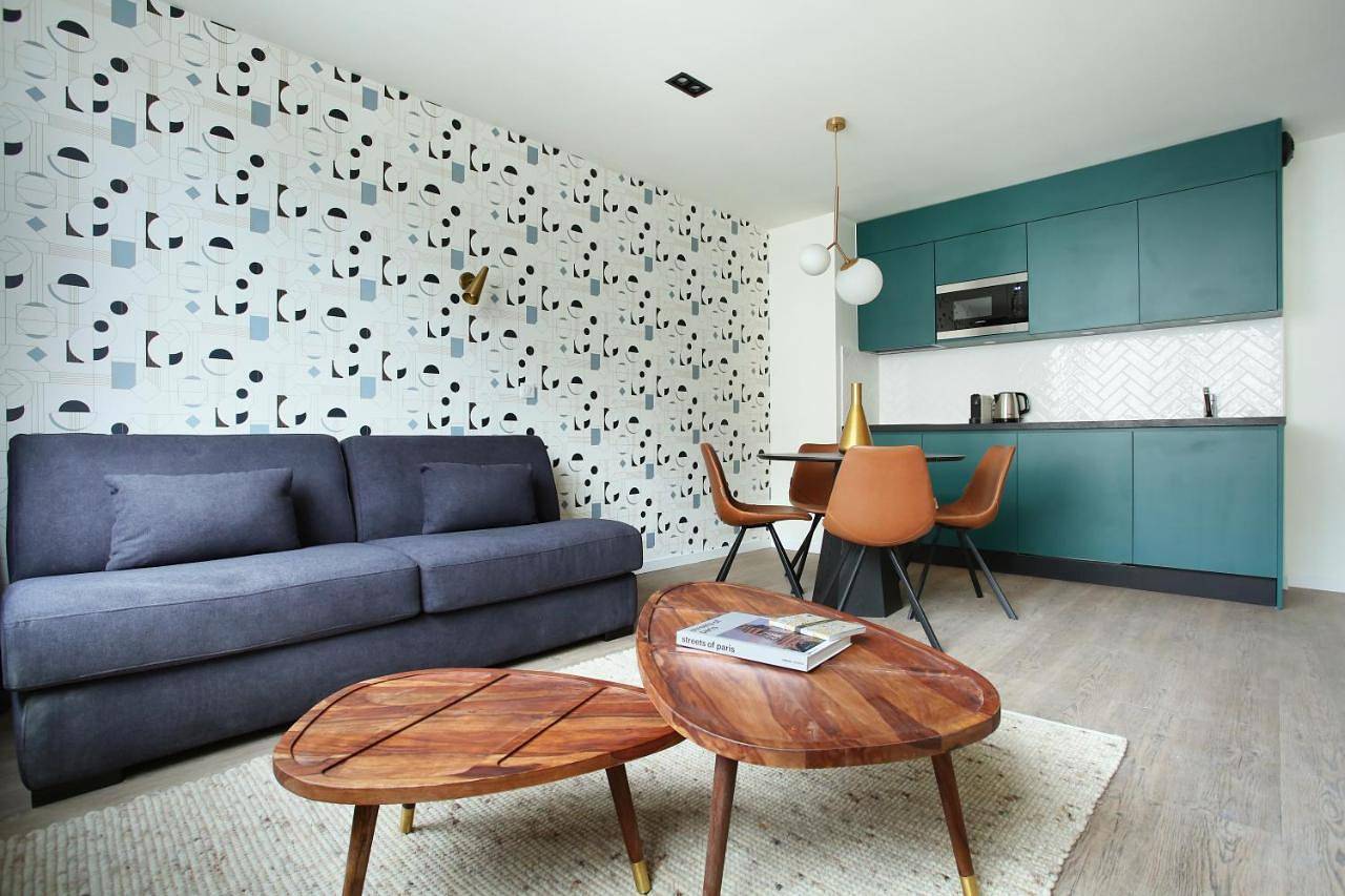 Two-Bedroom Apartment  (6 persons) in Issy-les-Moulineaux, Hauts-de-Seine