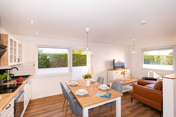 Bungalow für 4 Personen, mit Terrasse in Grömitz - 2