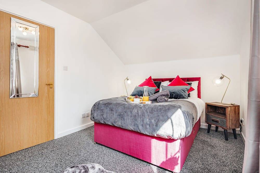 Apartamento entero, Free parking★ Gated Haven★ Stunning 2 Bed Apt ★Watfordfc/Hospital/Atria/Theater★ in Watford, Hertfordshire