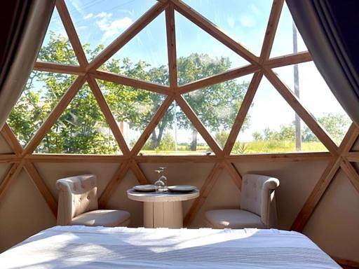 Tente pour 2 personnes, avec terrasse ainsi que jardin et jacuzzi dans le Gers - 2