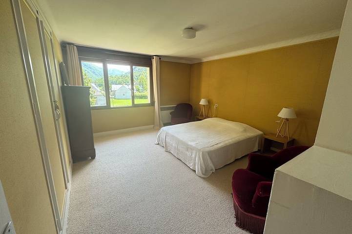 Gîte pour 8 personnes, avec jardin, animaux acceptés à Bordères-Louron - 4