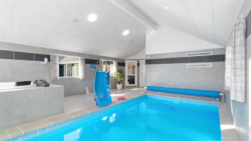 Ferienhaus für 24 Personen, mit Sauna in Olpenitz - 2