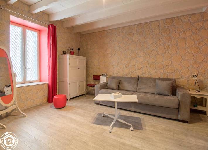 Gîte pour 4 personnes, avec jardin à Charbonnières-les-Varennes - 4