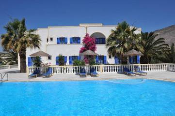 Cottage pour 2 personnes, avec piscine et jardin à Perissa
