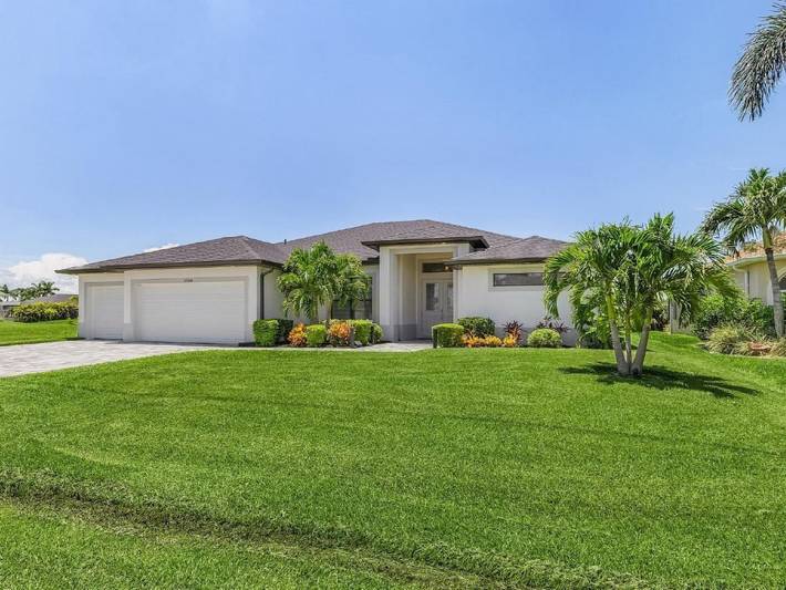 Location de vacances pour 6 personnes, avec terrasse et jardin à Cape Coral - 2