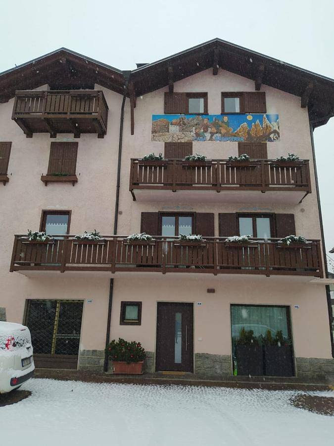Casa Salvaterra Affittacamere in Pinzolo, Dolomiti di Brenta