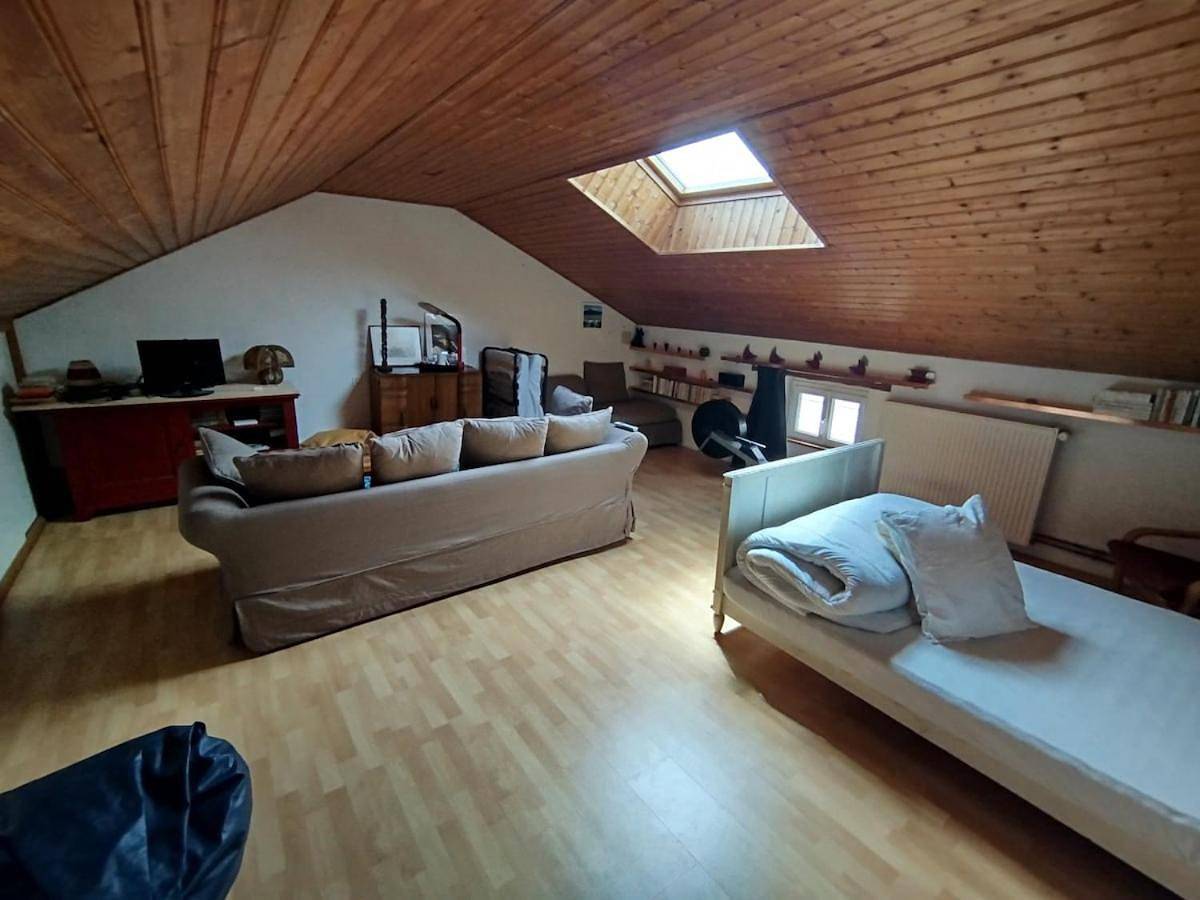 Appartement entier, Four-Bedroom House in Mortagne-sur-Sèvre, Vallée de la Loire