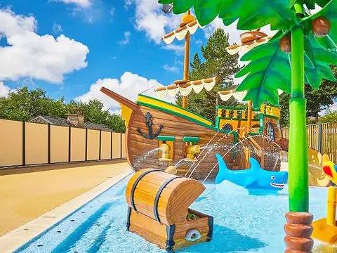 Mobil home pour 4 personnes, avec piscine à Pont-de-Salars - 3