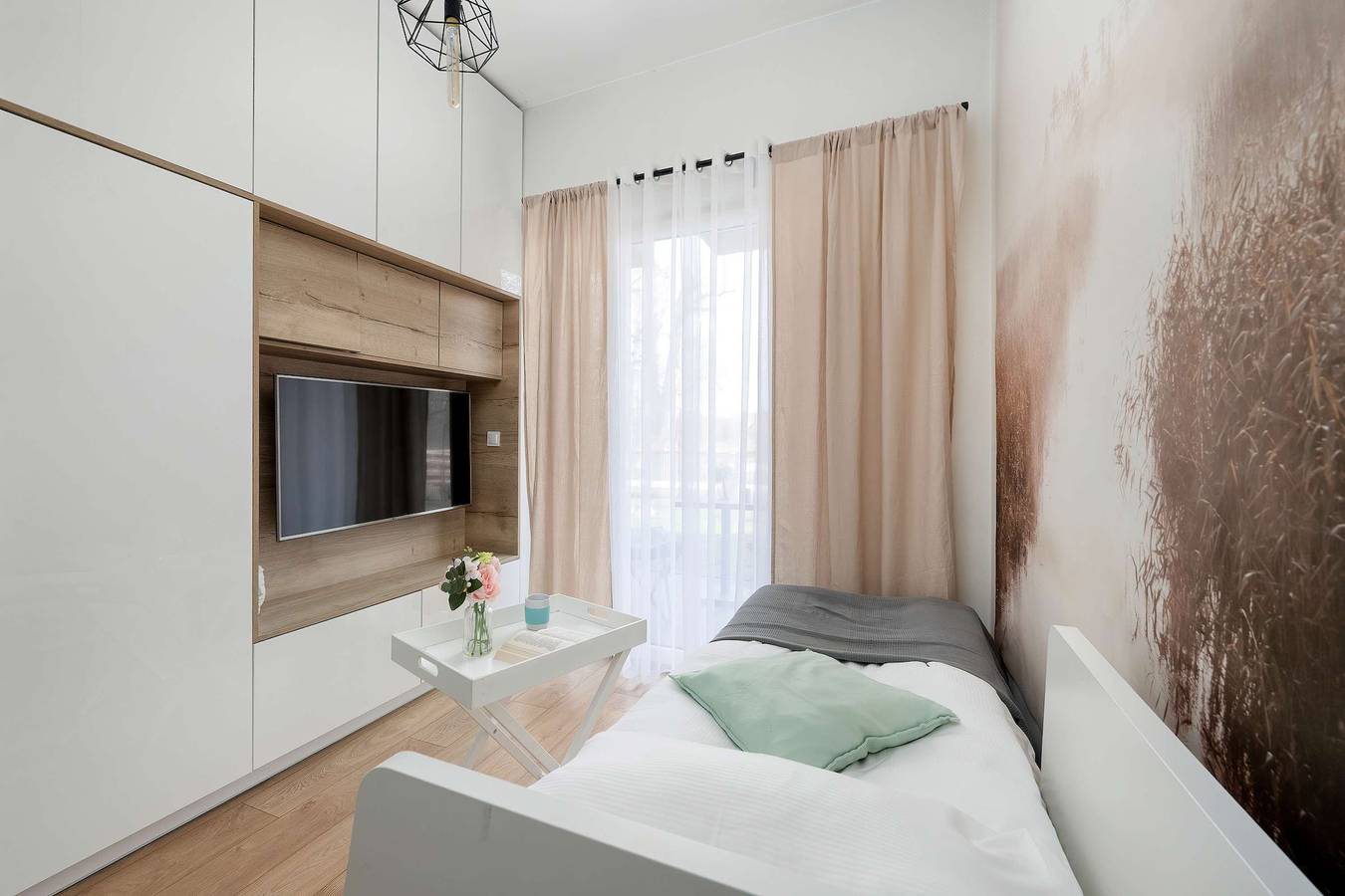 Apartamento vacacional entero, Cozy Studio | Private Garden, Close to Zoo in Breslavia, Lower Silesia