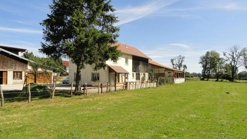 Gîte pour 6 personnes, avec terrasse - 1
