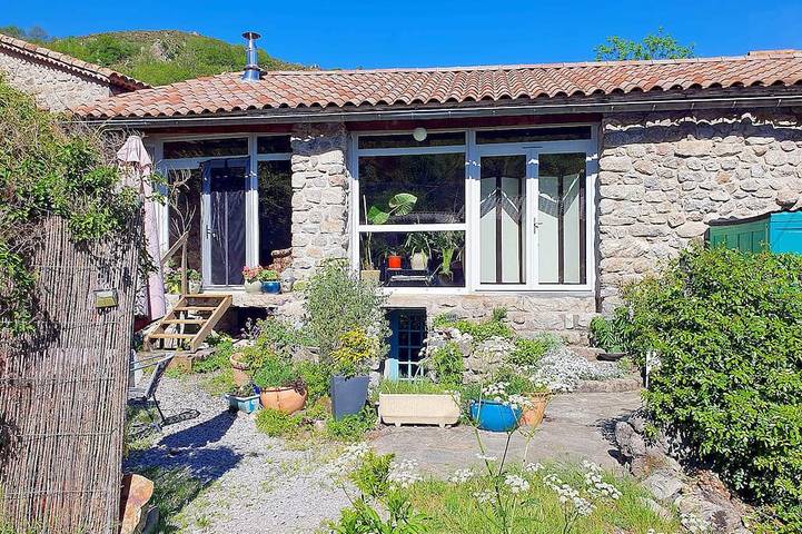 Location de vacances pour 10 personnes à Mayres
