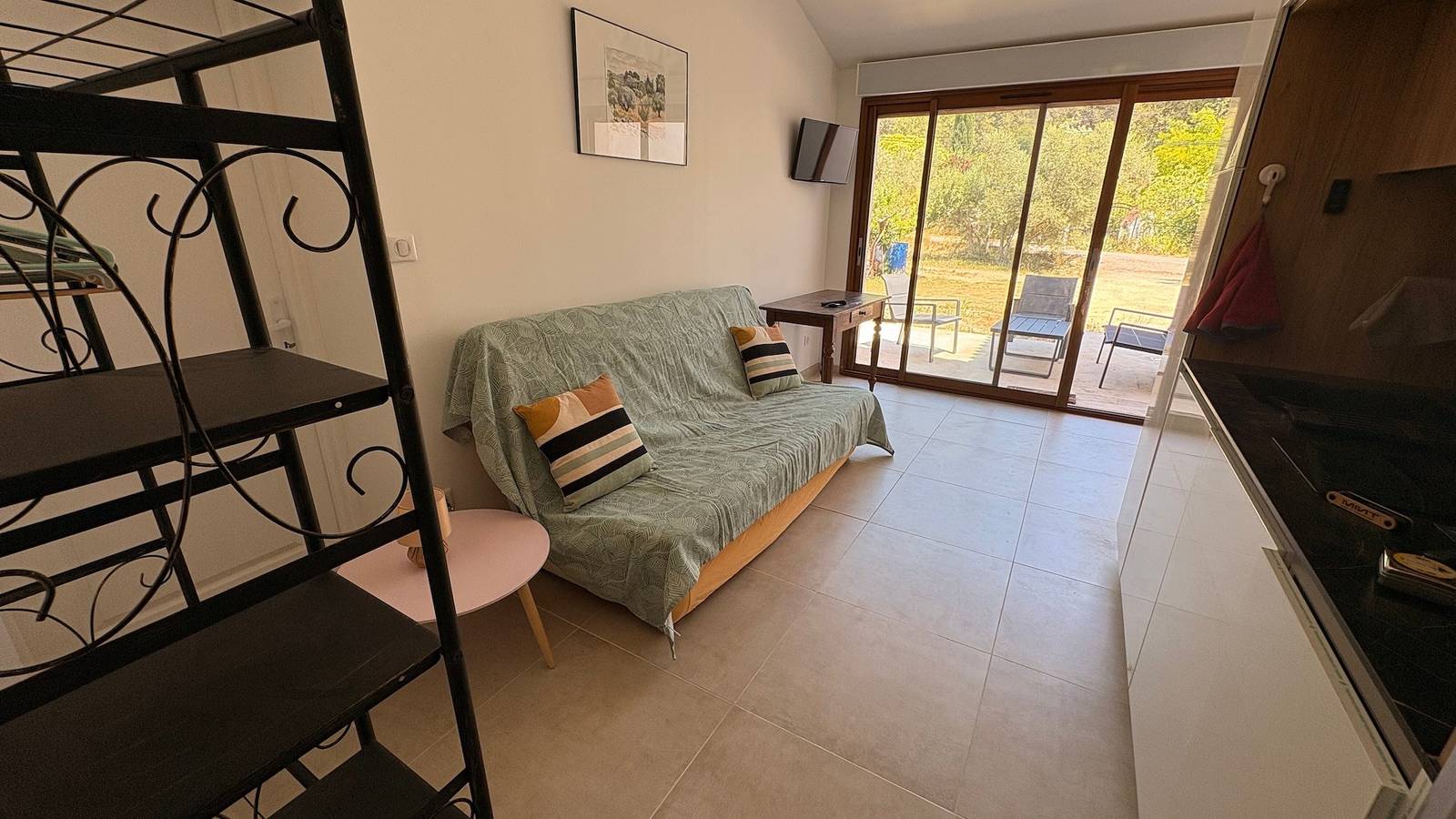 Estudio entero, Estudio 'Jk' con Terraza Privada y Wi-Fi in Roquevaire, Costa mediterránea (Francia)