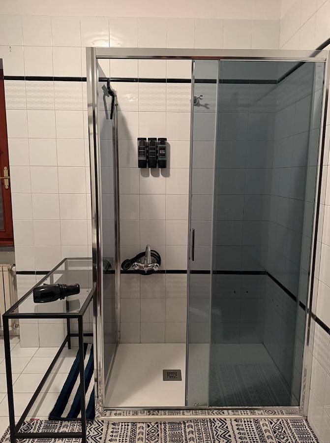 Chambre d’hôte pour 2 personnes, avec terrasse et piscine ainsi que jardin et jacuzzi à Massarosa - 4