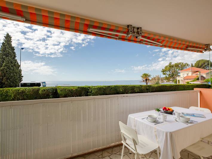 Gîte pour 2 personnes, avec Terrasse et Jardin dans Boulouris