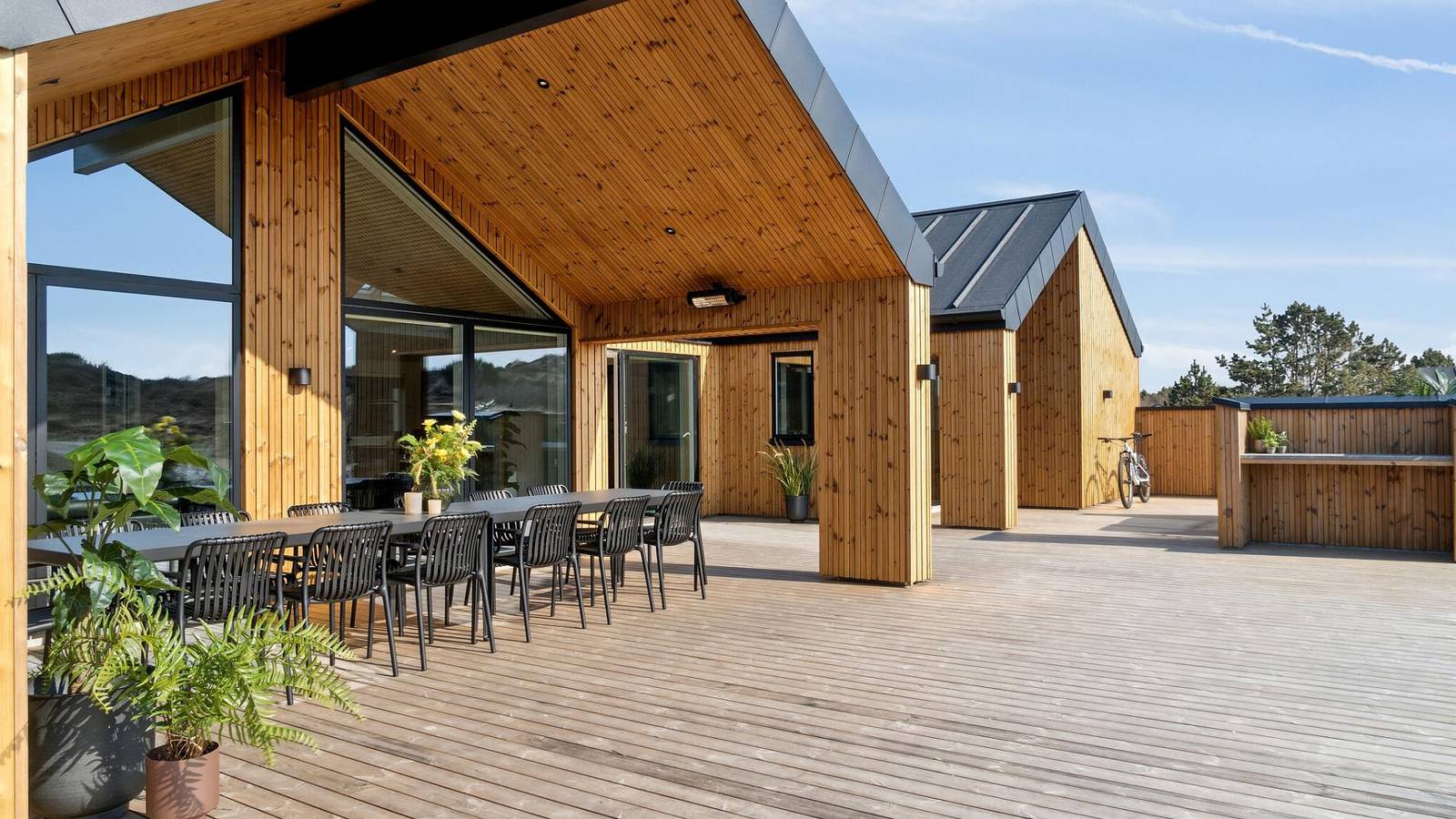 660 - Luxuriöses Poolhus in Henne mit Spa und Aktivitätsraum in Henne, Filsø See