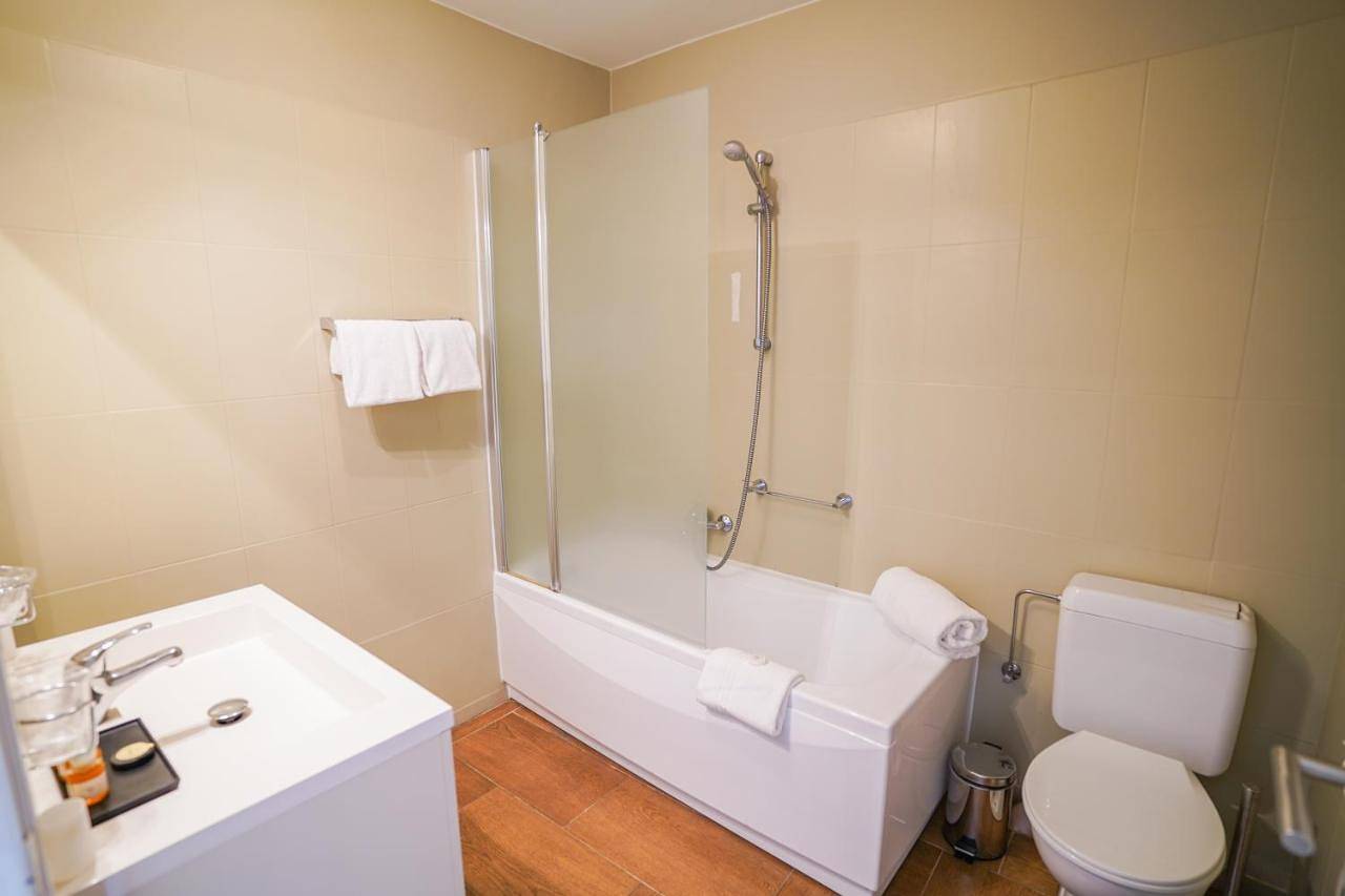 Twin Room in Oupeye, Région de Liège