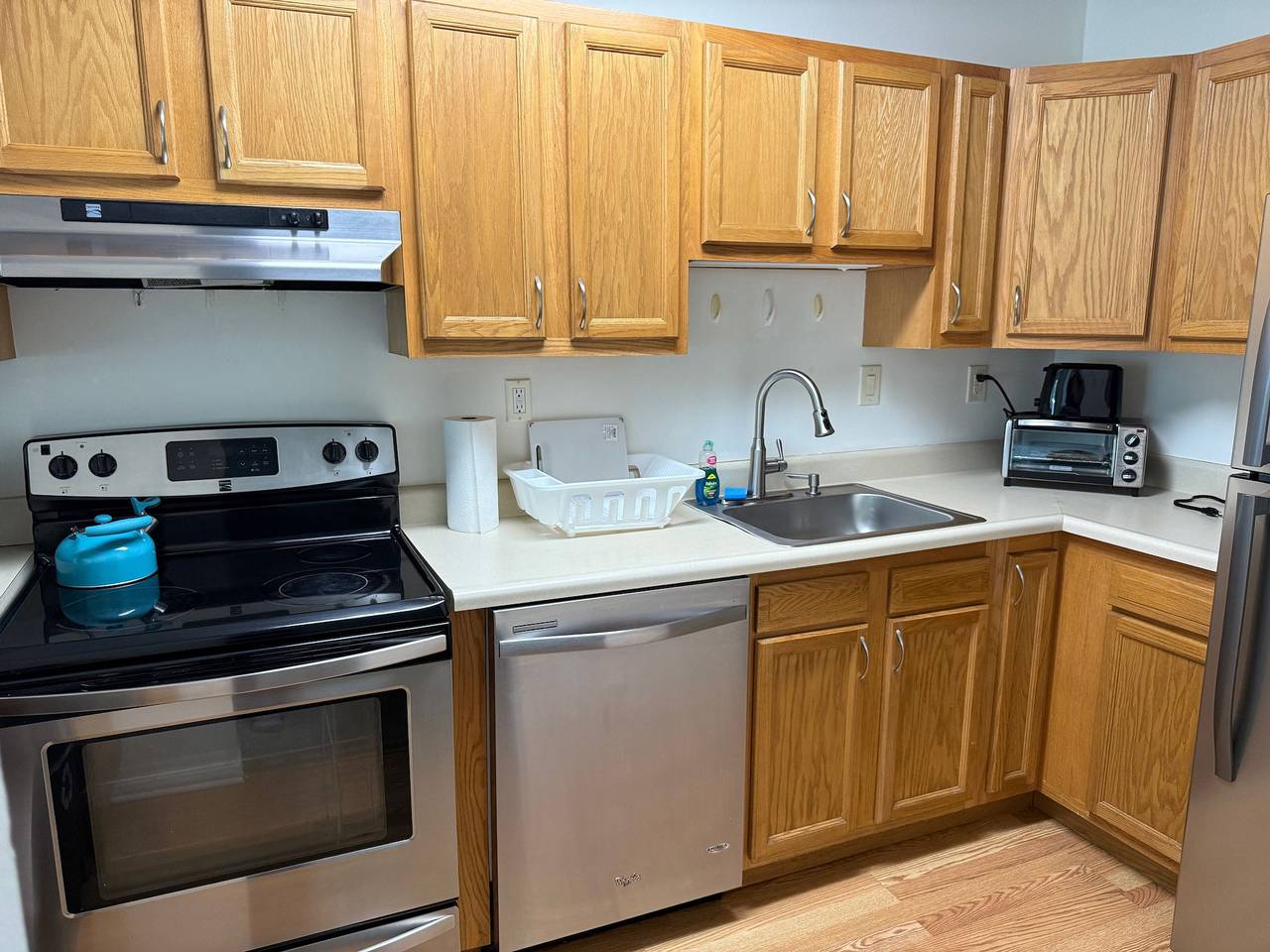 Apartamento entero, Amazing, clean, large, parking, long term avail in Elkins Park, Municipio de Cheltenham (condado de Montgomery, Pensilvania)