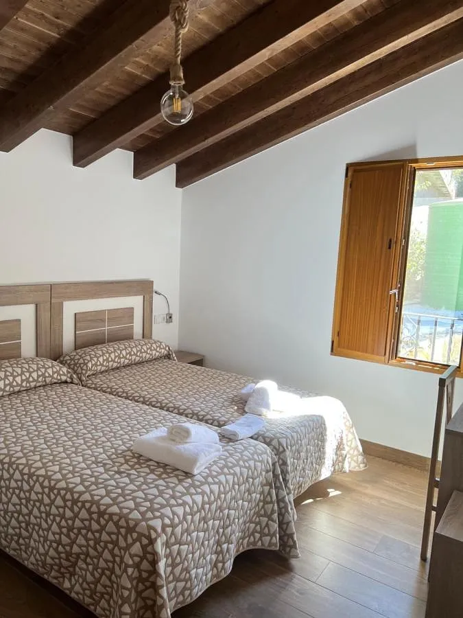 Casa de huéspuedes para 2 personas, con terraza además de jardín y vistas - 1