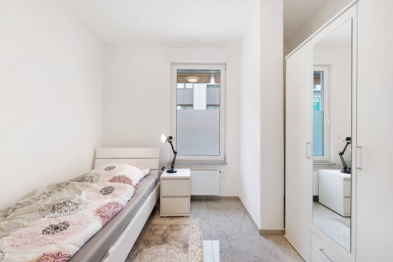 Zimmer '4' mit gemeinsamer Terrasse und Wlan in Albstadt, Neckar-Alb