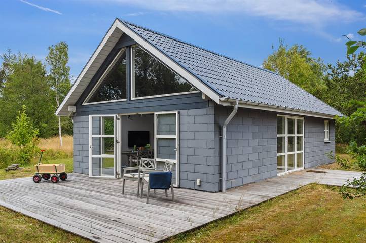 Feriehus for 6 personer, med terrasse - 1