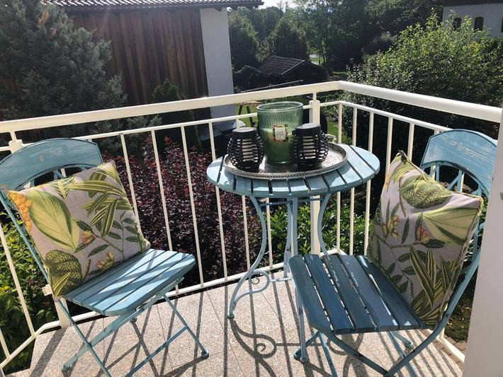 Ferienwohnung für 3 Personen, mit Seeblick und Ausblick sowie Balkon - 1