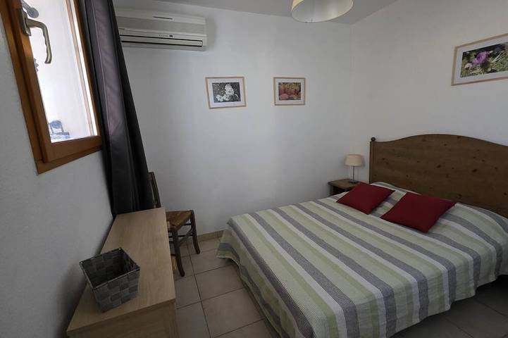 Appartamento intero, Casa Gabo - Lozari, quiet, pool with ocean view, entire place, air-conditioned. in Losari, Belgodere