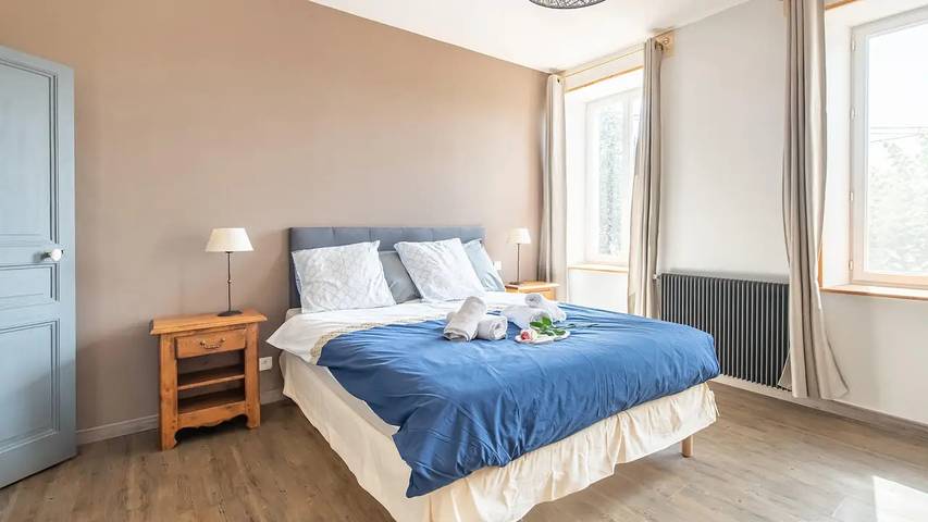 Location de vacances pour 7 personnes, avec sauna ainsi que jacuzzi et jardin à Dompierre-les-Ormes - 4