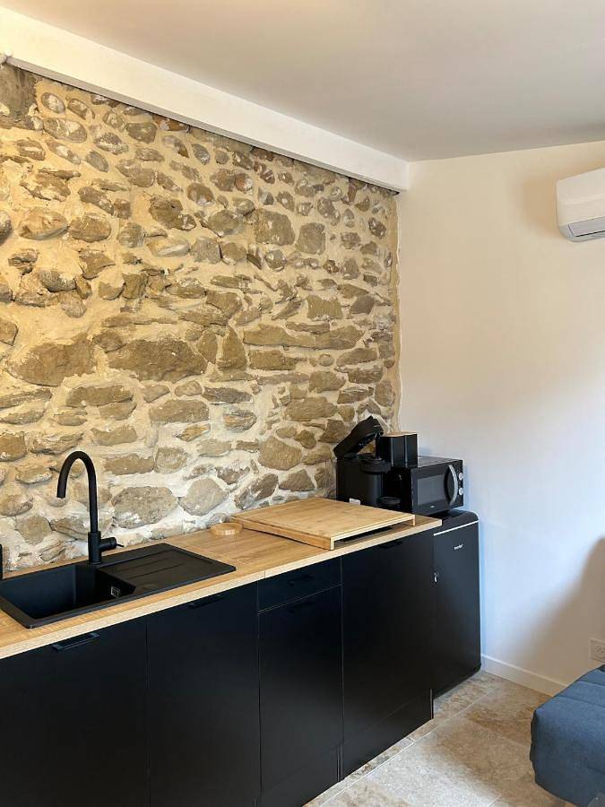 One-Bedroom House in Mours-Saint-Eusèbe, Région de Valence