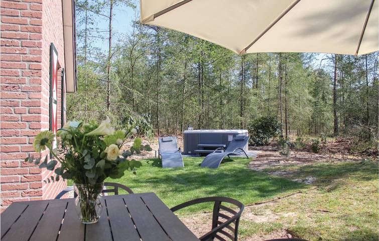 Ferienhaus für 6 Personen, mit Terrasse und Whirlpool sowie Garten in Ommen - 3